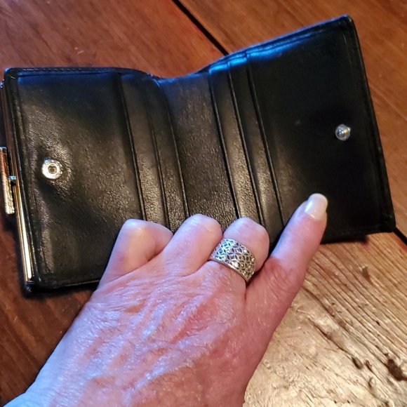 Genuine leather Coach wallet - Picture 5 of 6